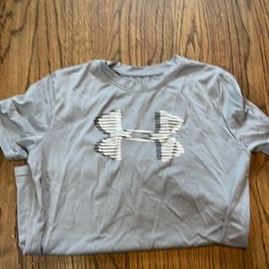 Under Armour boys tee